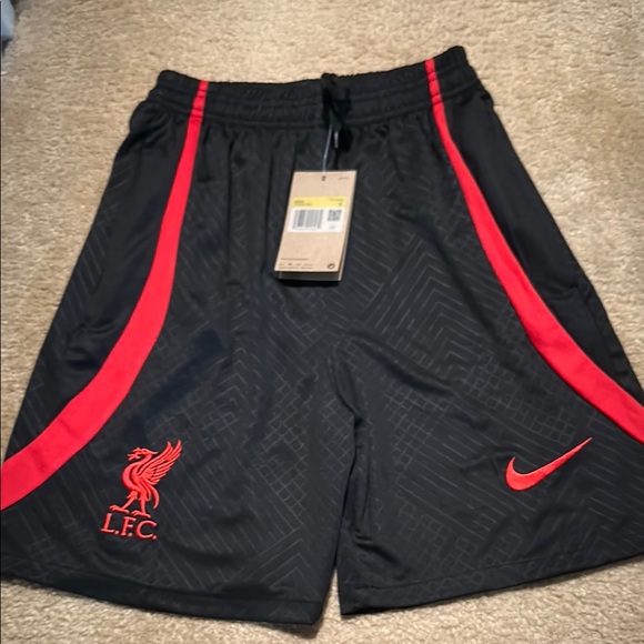 Nike Men's Black and Red L.F.C. Shorts - Picture 1 of 4